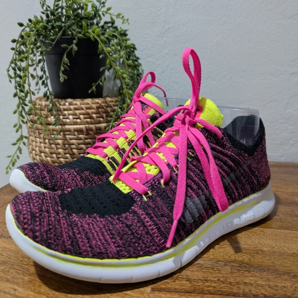 Nike Free RN Flyknit (GS Girl's‎ Size 6Y Running Shoes Pink Blast
